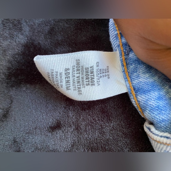 Short corto de mezclilla - Picture 5 of 6